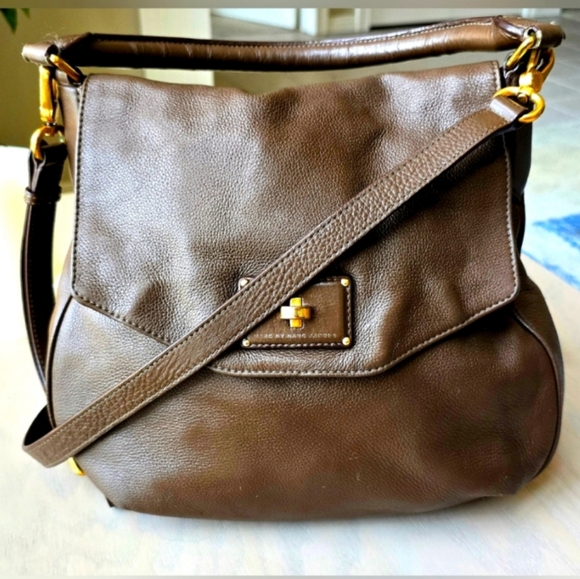 Marc Jacobs Handbags - Marc Jacobs Bags gold accents